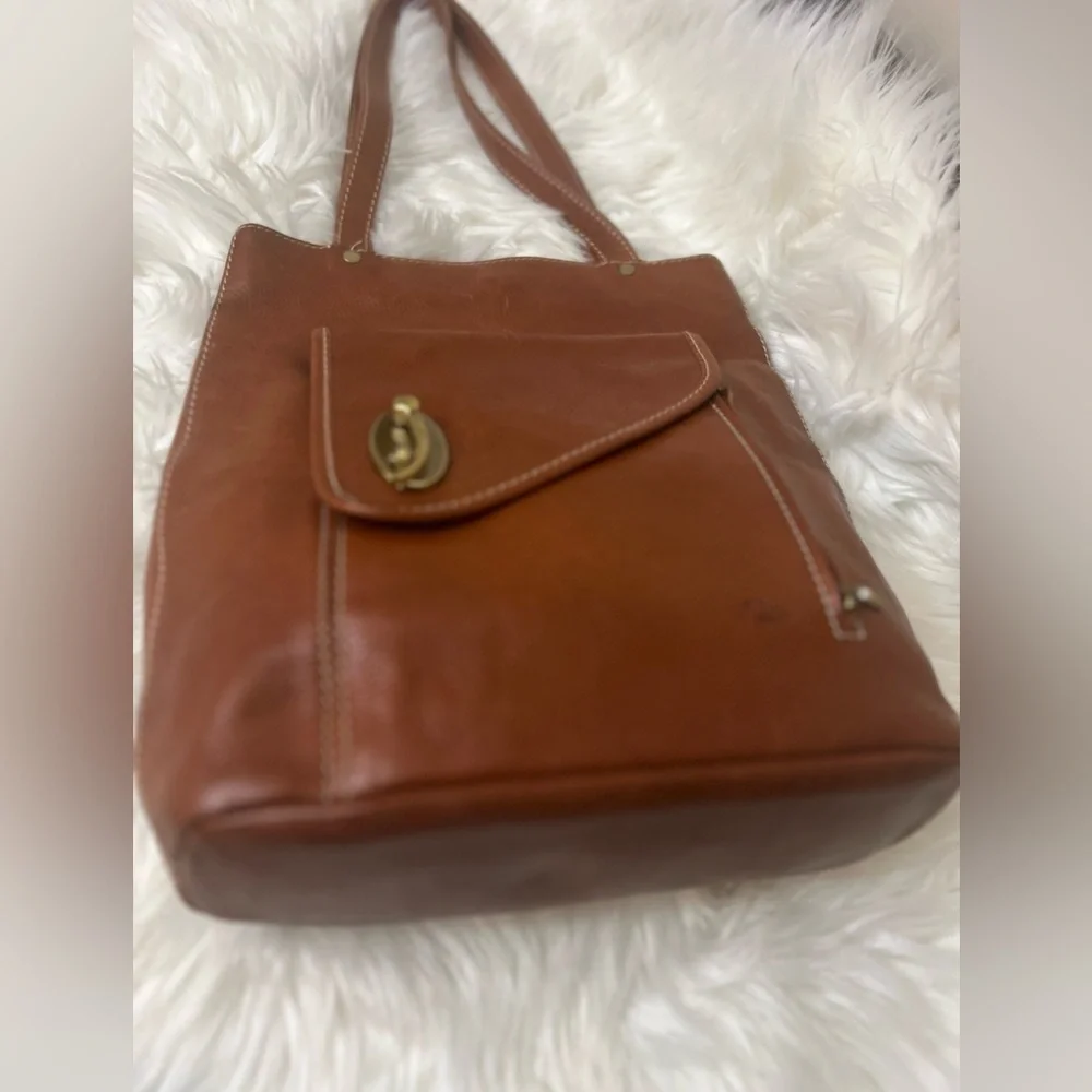 Classic Tan Leather Tote Bag